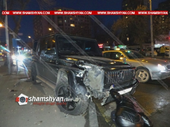 Երևանում 27-ամյա վարորդը «Mercedes»–ով տապալել է խաչմերուկը կարգավորող «սվետոֆորը»